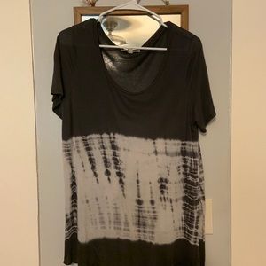 Split sides kind of tunic style blouse